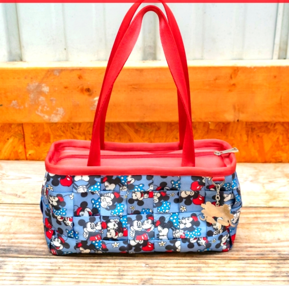 Harveys | Disney Mickey Loves Minnie Top Handle Woven Nylon Seatbelt Bag  EUC